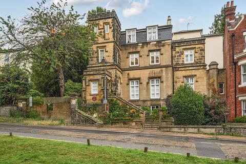 London Road, Vale Towers, TN1