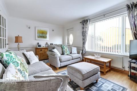 Creswick Way, Walkley