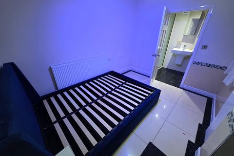 undefined, Eldon Avenue, Hounslow TW5