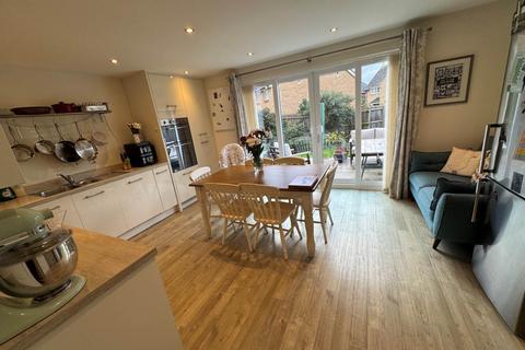 4 bedroom townhouse for sale, Rossiter Close, Taunton TA2