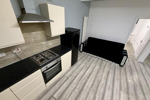 undefined, Allenby Road, Southall UB1