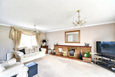 4 bedroom detached house for sale, Russell Way, Wootton, Bedford, MK43
