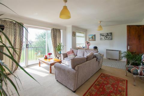 undefined, Hawthorn Close, Chichester