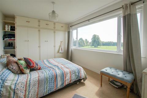 undefined, Hawthorn Close, Chichester