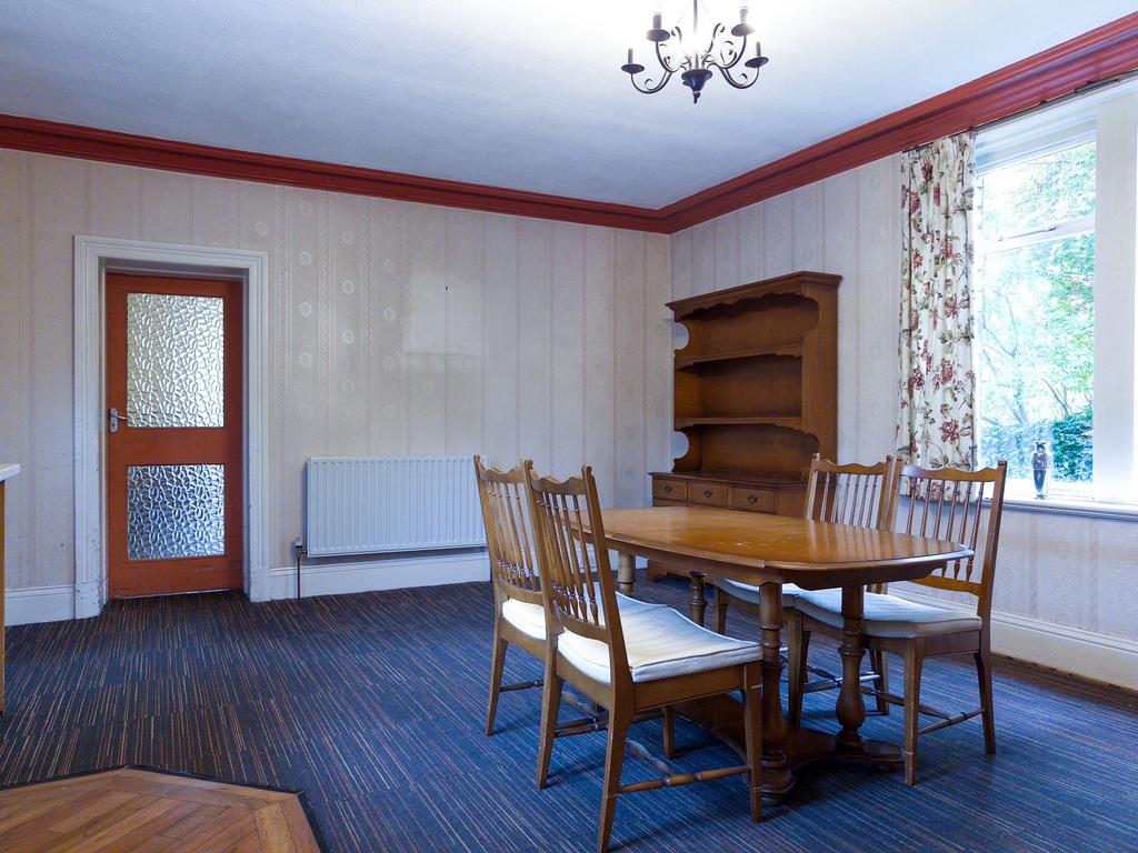 Dining kitchen