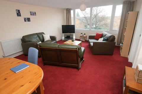 4 bedroom flat to rent, High Kingsdown, Bristol, BS2