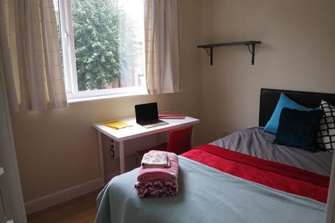 4 bedroom house to rent, Churchview Court, North Road, Nottingham NG2