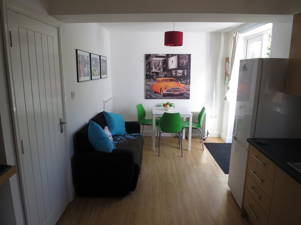 A bright and inviting living room with a comfor...