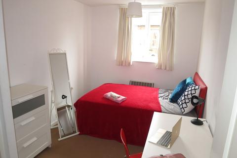 4 bedroom house to rent, Churchview Court, North Road, Nottingham NG2