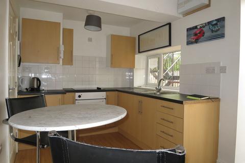 4 bedroom house to rent, Churchview Court, North Road, Nottingham NG2
