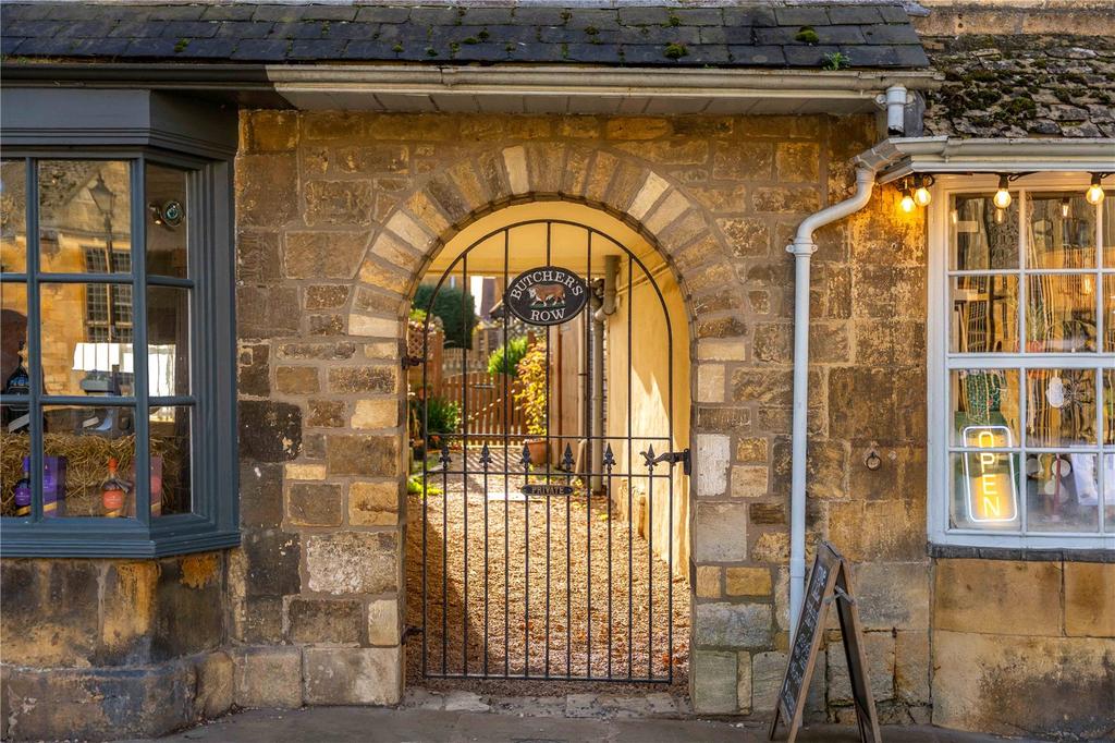 High Street Access