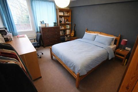 3 bedroom flat to rent, High Kingsdown, Bristol, BS2