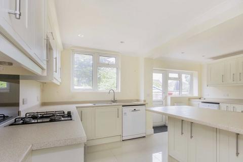 3 bedroom semi-detached house to rent, Ruston Avenue, Surbiton KT5