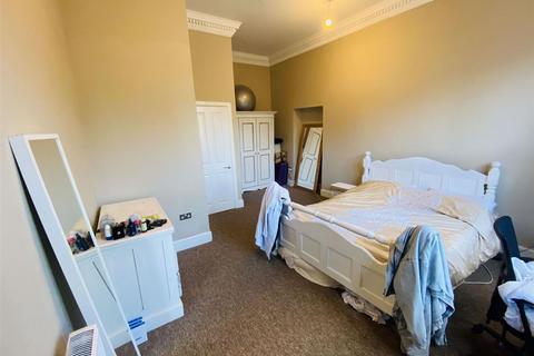 2 bedroom flat to rent, West Park, Bristol, BS8