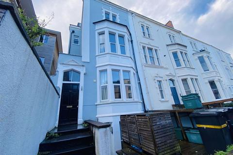 2 bedroom flat to rent, West Park, Bristol, BS8