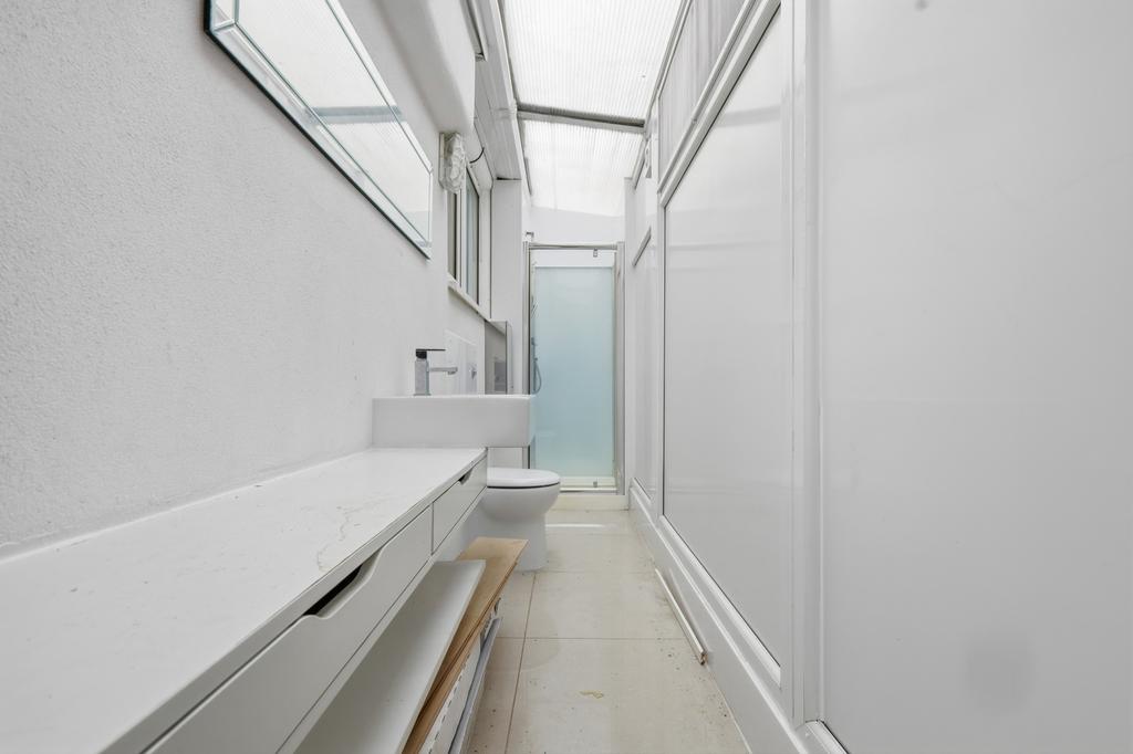 Shower Room 2