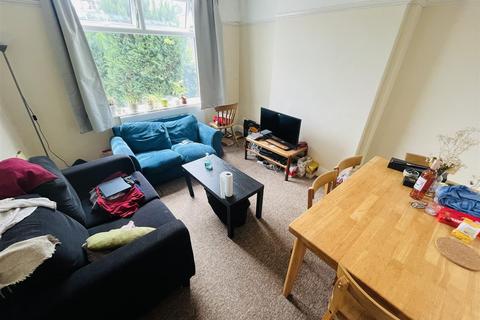 4 bedroom house to rent, Staple Hill Road, Bristol, BS16