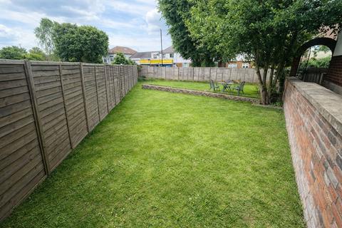 4 bedroom house to rent, Staple Hill Road, Bristol, BS16