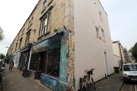 34 Alma Vale Road, Bristol, BS8