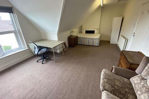 5 bedroom flat to rent, 17 Hazelton Road, Bristol, BS7