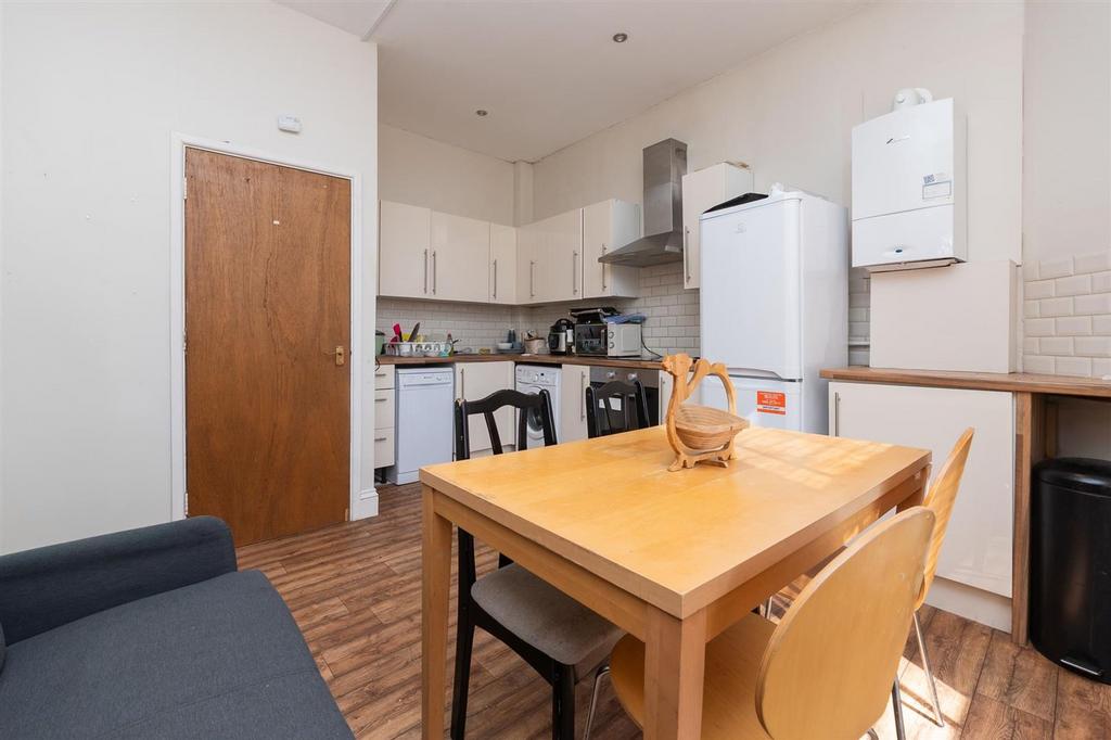 94-Cotham-Brow-BS6-6 AP-14.jpg
