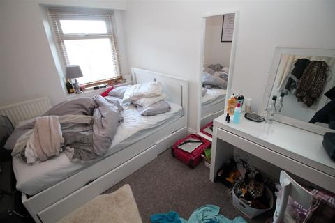 3 bedroom flat to rent, 94 Cotham Brow, Bristol, BS6