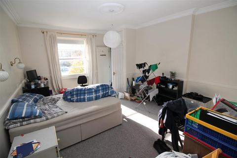 4 bedroom flat to rent, Arlington Villas, Clifton, BS8