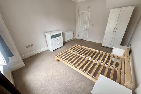 2 bedroom flat to rent, West Park, Bristol, BS8