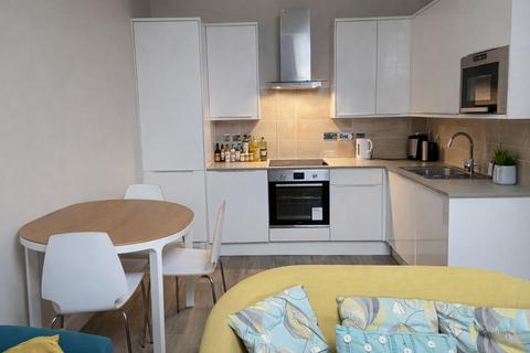 3 bedroom flat to rent, 14A Chandos Road, Bristol, BS6
