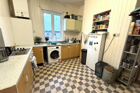 5 bedroom flat to rent, 7-9 Worrall Road, Bristol, BS8