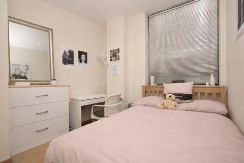 2 bedroom flat to rent, St. Stephens Avenue, Bradley House St. Stephens Avenue, BS1