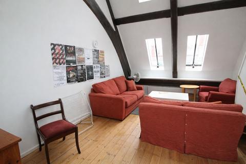 4 bedroom flat to rent, Braggs Lane, St. Judes Braggs Lane, BS2