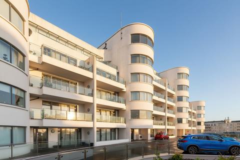 3 bedroom apartment for sale, 9 West Park Apartments, St Helier