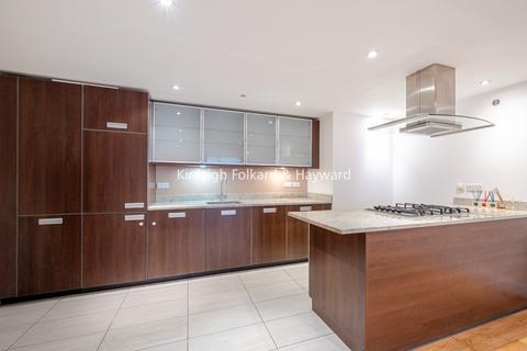 2 bedroom flat to rent, Lymington Road, London, NW6