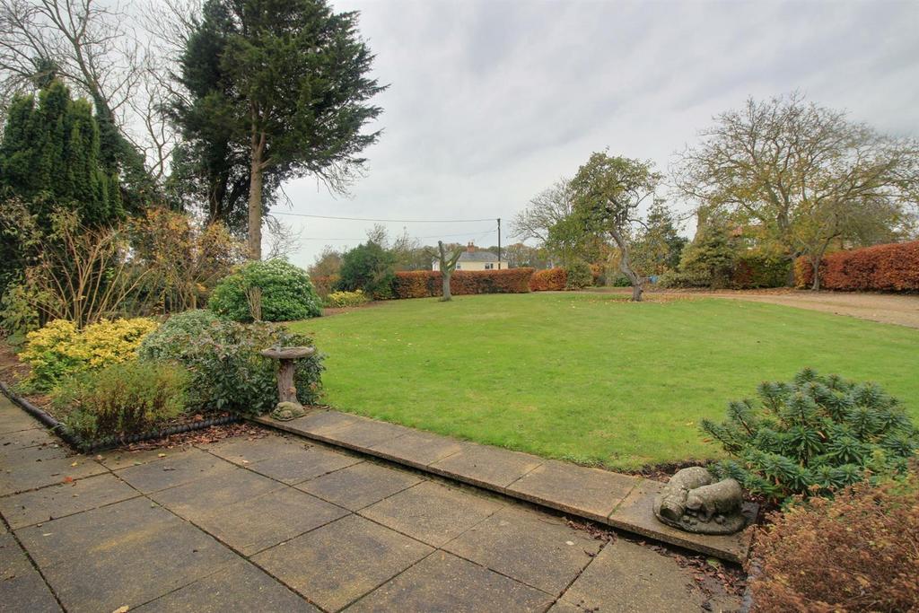 AD0530 Garden 4.jpg