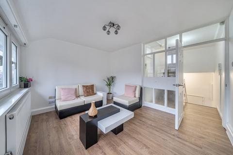 2 bedroom flat for sale, East Surrey Grove, London, SE15