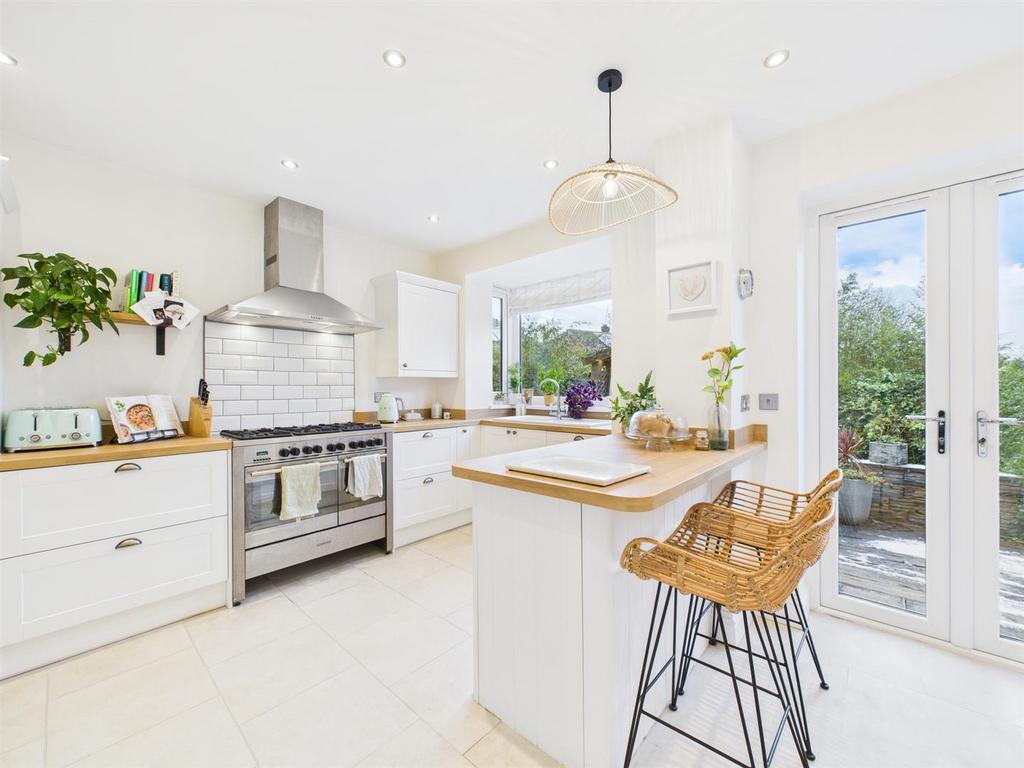 Kitchen 3.jpg