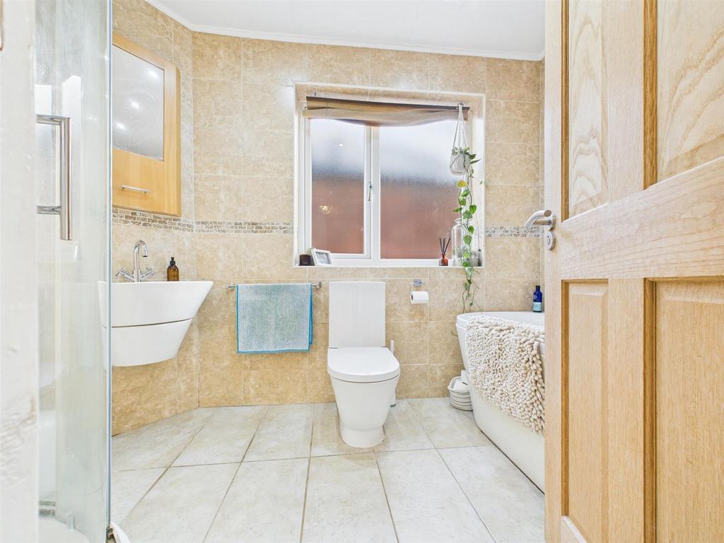 Bath 4.jpg