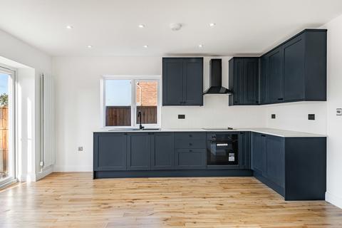 undefined, Wide Way, Mitcham, CR4
