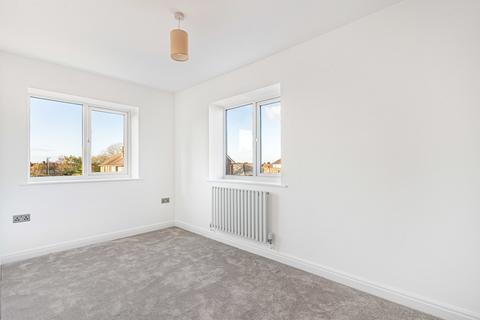 undefined, Wide Way, Mitcham, CR4
