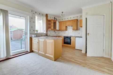 3 bedroom semi-detached house to rent, Fourth Avenue, York, YO31