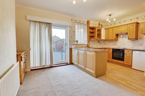 3 bedroom semi-detached house to rent, Fourth Avenue, York, YO31