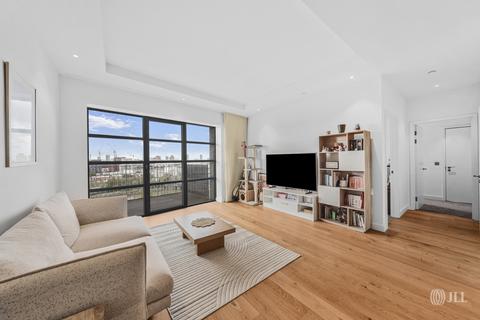 London City Island London E14