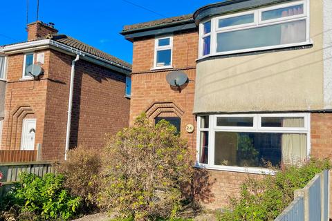 3 bedroom semi-detached house to rent, Catherine Road, Worcester, WR2
