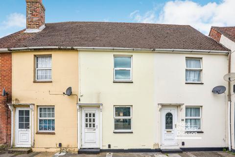 2 bedroom terraced house to rent, East Street, PO30