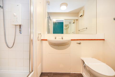 undefined, Fensome Drive, Dunstable LU5