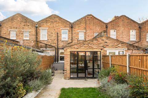 undefined, Peckham Hill Street, London