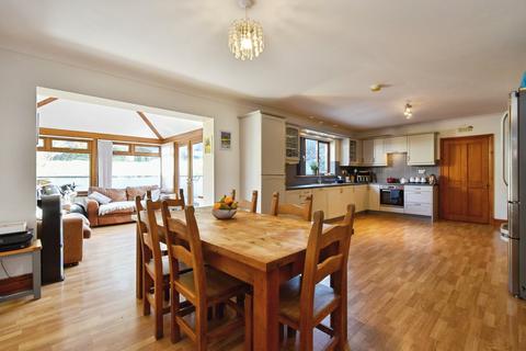 5 bedroom detached house for sale, Carmarthen SA32