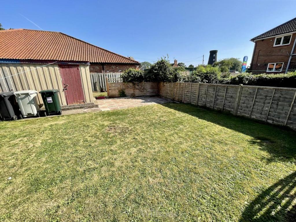 Rear Garden-1.jpg
