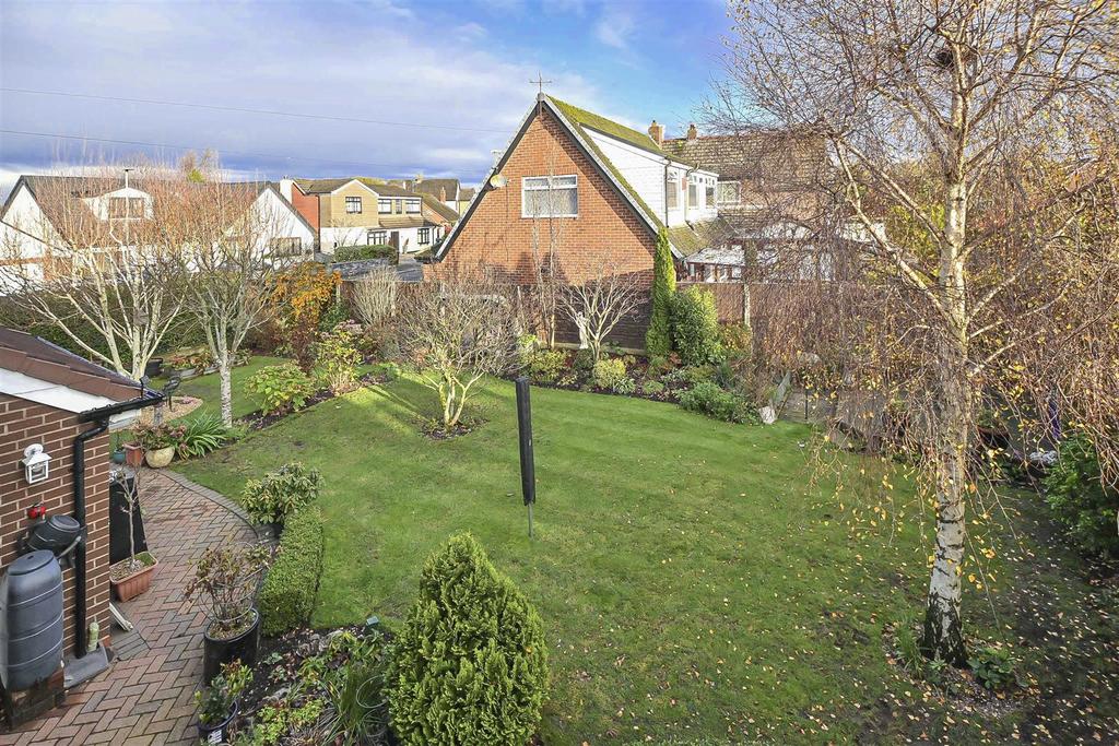 20 Lime Grove View to Rear.jpg